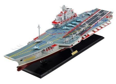 Сборная модель: Авианосец "Адмирал Кузнецов" подарочный набор, З-9002ПН
