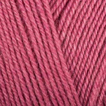 Пряжа Пехорская ПТ "Кроссбред Бразилии" 50% мериносовая шерсть, 50% акрил 1 х 100 г 500 ± 29 м №028 амарант PEH-KRO-028