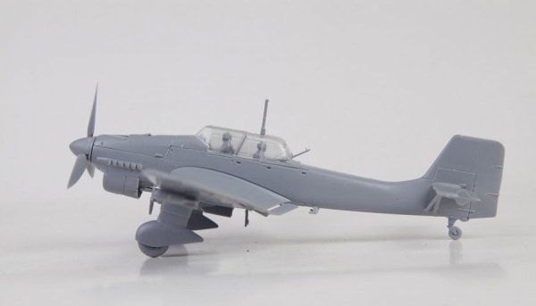 Сборная модель: Немецкий пикирующий бомбардировщик Ju-87B2, З-7306