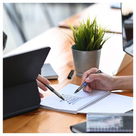 Ручка-роллер Schneider "Xtra 823" 0.5 мм, игольчатый пишущий узел, одноразовая