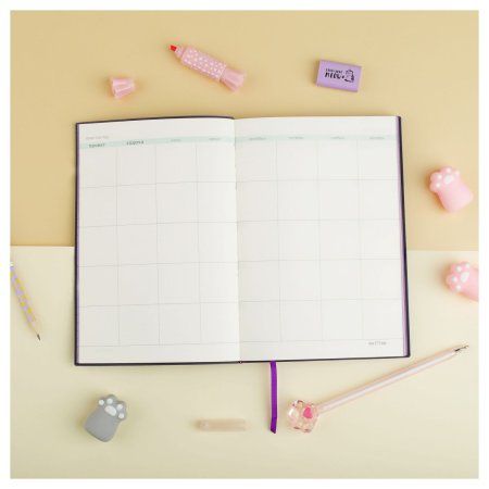 Ежедневник недатированный А5 136л. MESHU "Сat walk. Purple rebel" кожзам, тон. блок, резинка-фиксатор с аппликацией, цветной срез, закладка-ляссе RE-MS_53620