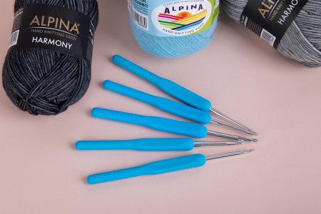 Крючок с пласт.ручкой GAMMA металл d 6.0 мм 14 см в чехле MHP-60-14