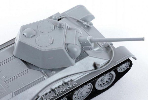 Сборная модель: Танк Т-34/76 (обр. 1943), З-5001