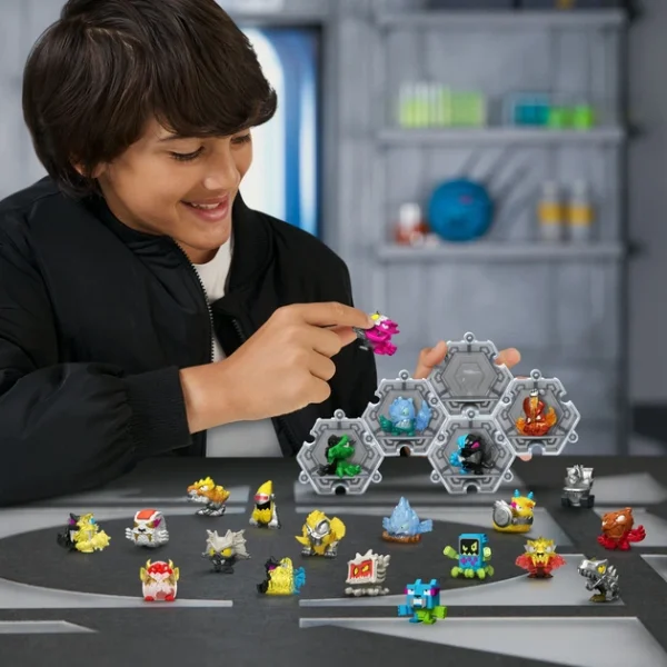 Игровой набор Moose MRBEAST LAB SWARMS "Большая лаборатория с 22 фигурками" UT-25011