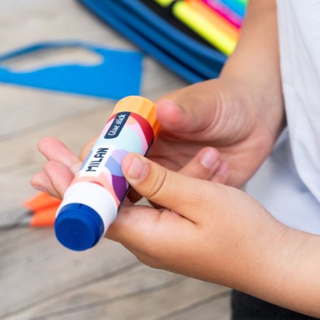 Клей-карандаш MILAN The Fun , 21 гр. ML-4415912FN Клей-карандаш MILAN The Fun , 21 гр. ML-4415912FN